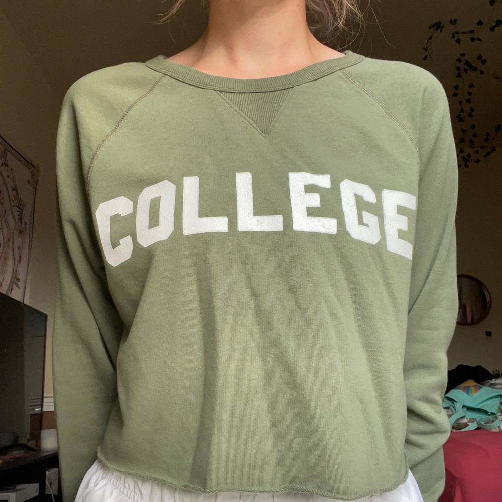 “College” crop top